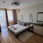 شقة Nancy Sea Escape - Pool & Sea View *