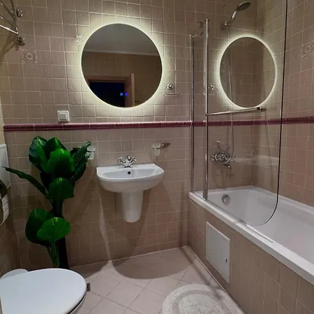 Nancy Sea View Апартамент